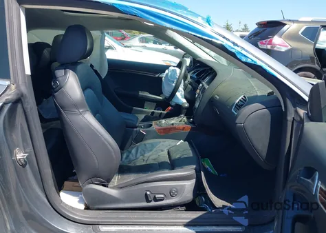 2012 Audi A5 2.0T Premium из США, поврежденный, VIN WAUVFAFR6CA006915